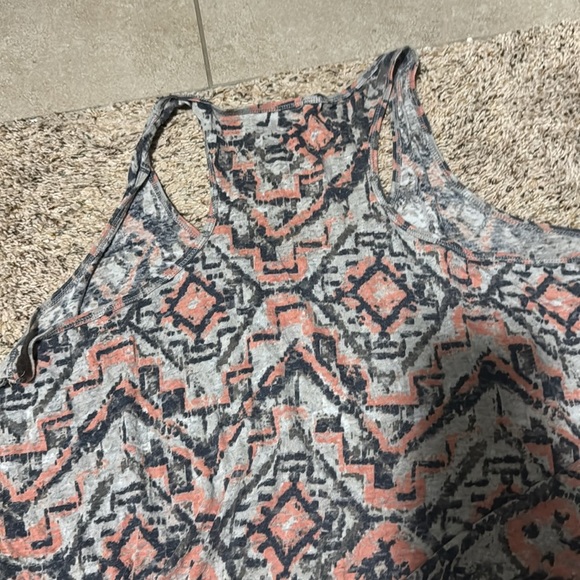 Maurice’s Tank Top with Geometric Pattern - Picture 3 of 3